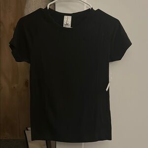 NWT Old Navy Fluid Seamless Fitted T-Shirt- Small